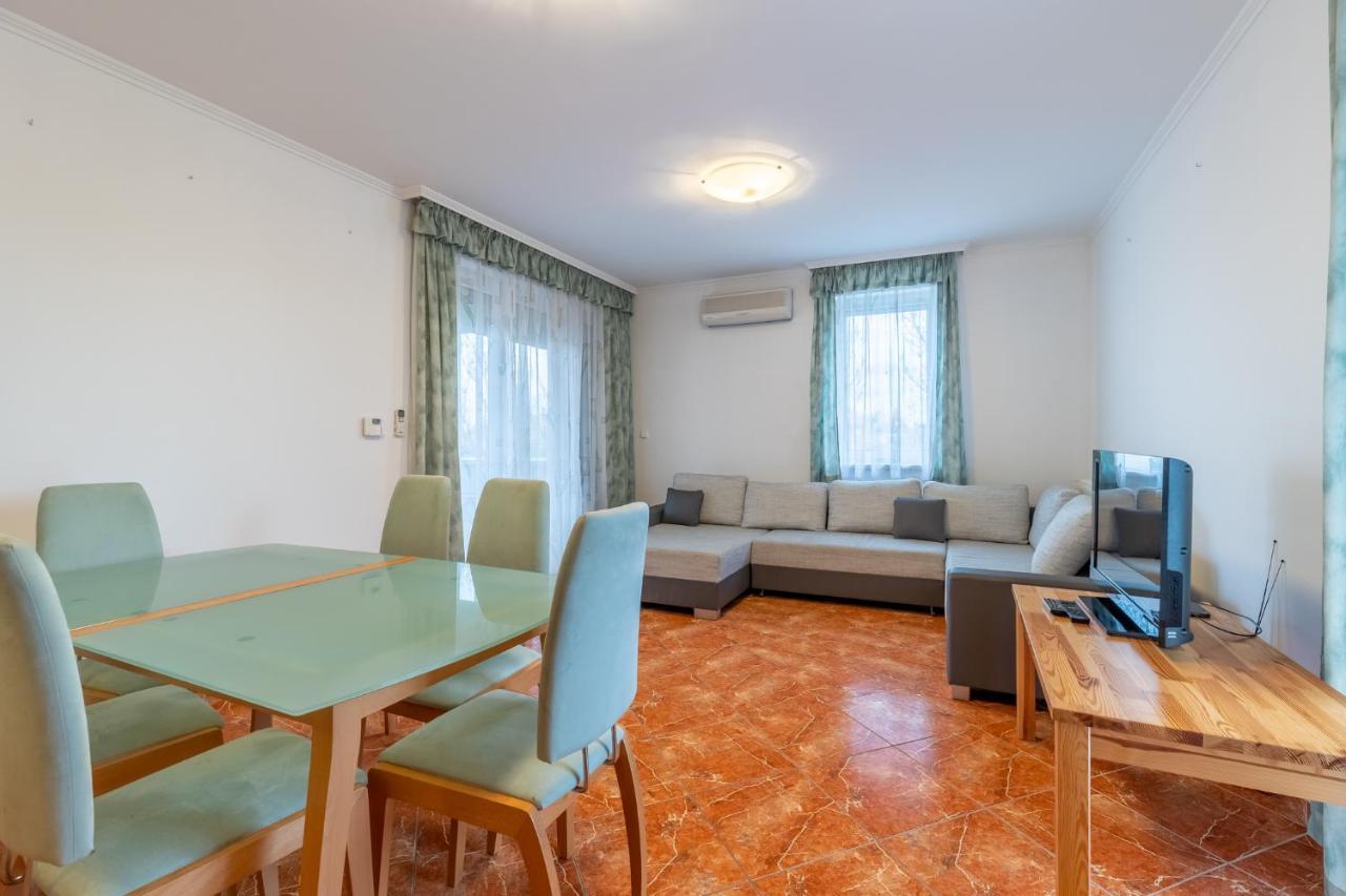 Egyuett A Csalad II Apartman By Bltn شيوفوك المظهر الخارجي الصورة